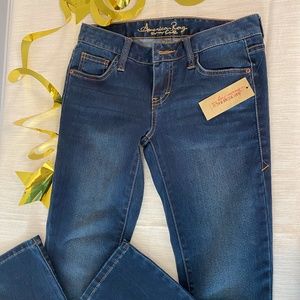 AMERICAN RAG CIE WOME'S BLUE JEAN